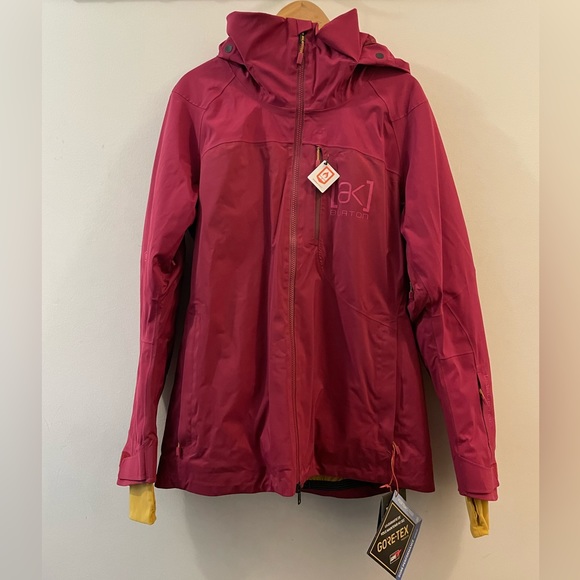 Brand New Women's Burton [ak] GORE‑TEX Jacket - Picture 2 of 5